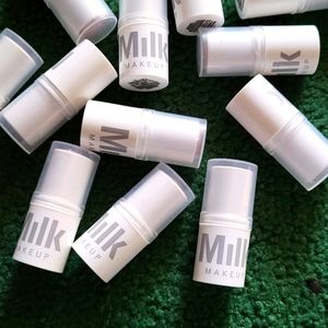 Milk highlight stick